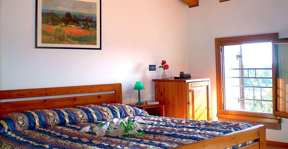Col Delle Rane Bed & Breakfast Caerano Di San Marco Exterior photo